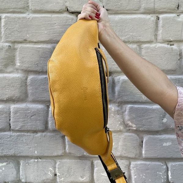 Жіноча сумка на пояс шкіряна бананка TARWA 36 36-7B фото